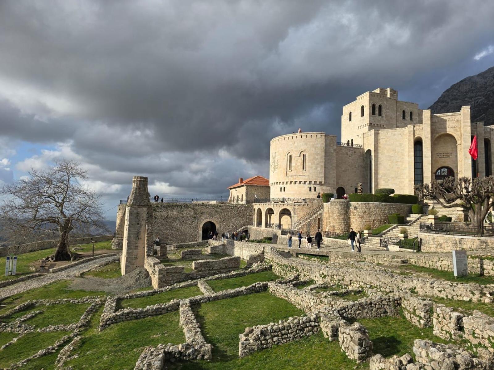 Villa Mefaja Krujë Exteriér fotografie