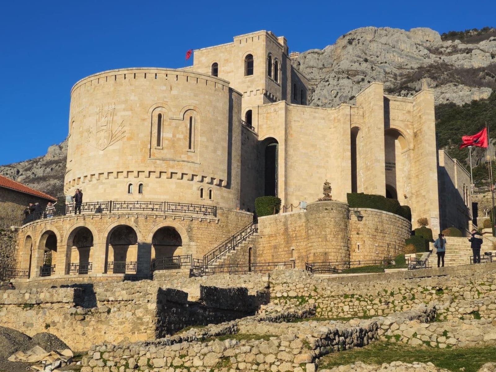 Villa Mefaja Krujë Exteriér fotografie